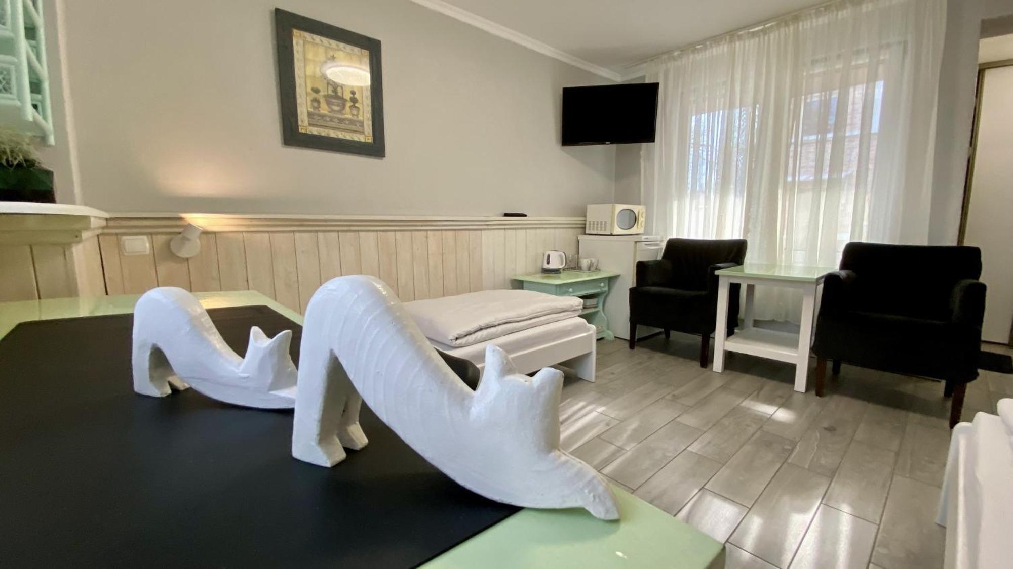 Villa Pod Orzechem W Zaniemyslu מראה חיצוני תמונה