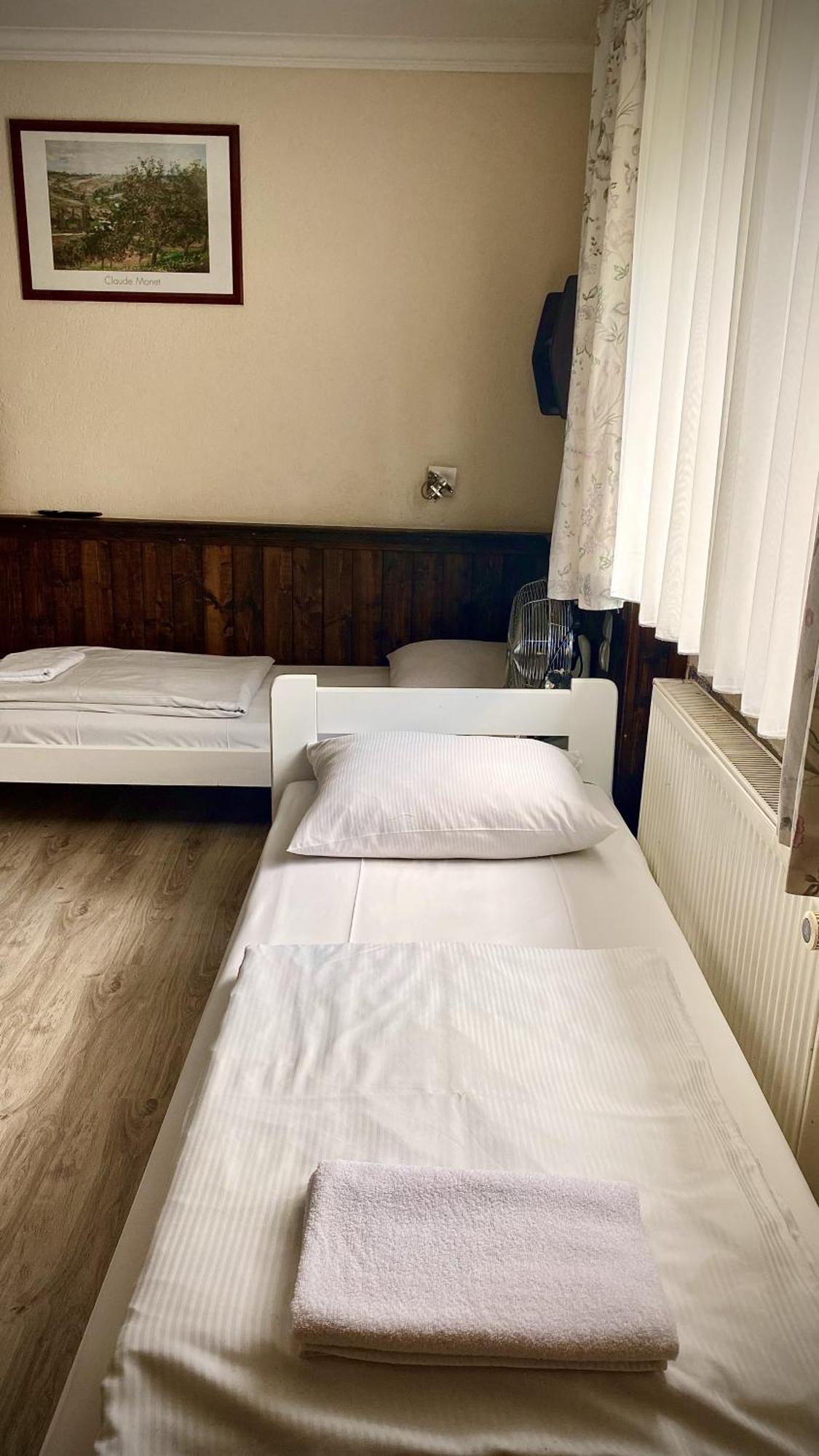 Villa Pod Orzechem W Zaniemyslu מראה חיצוני תמונה