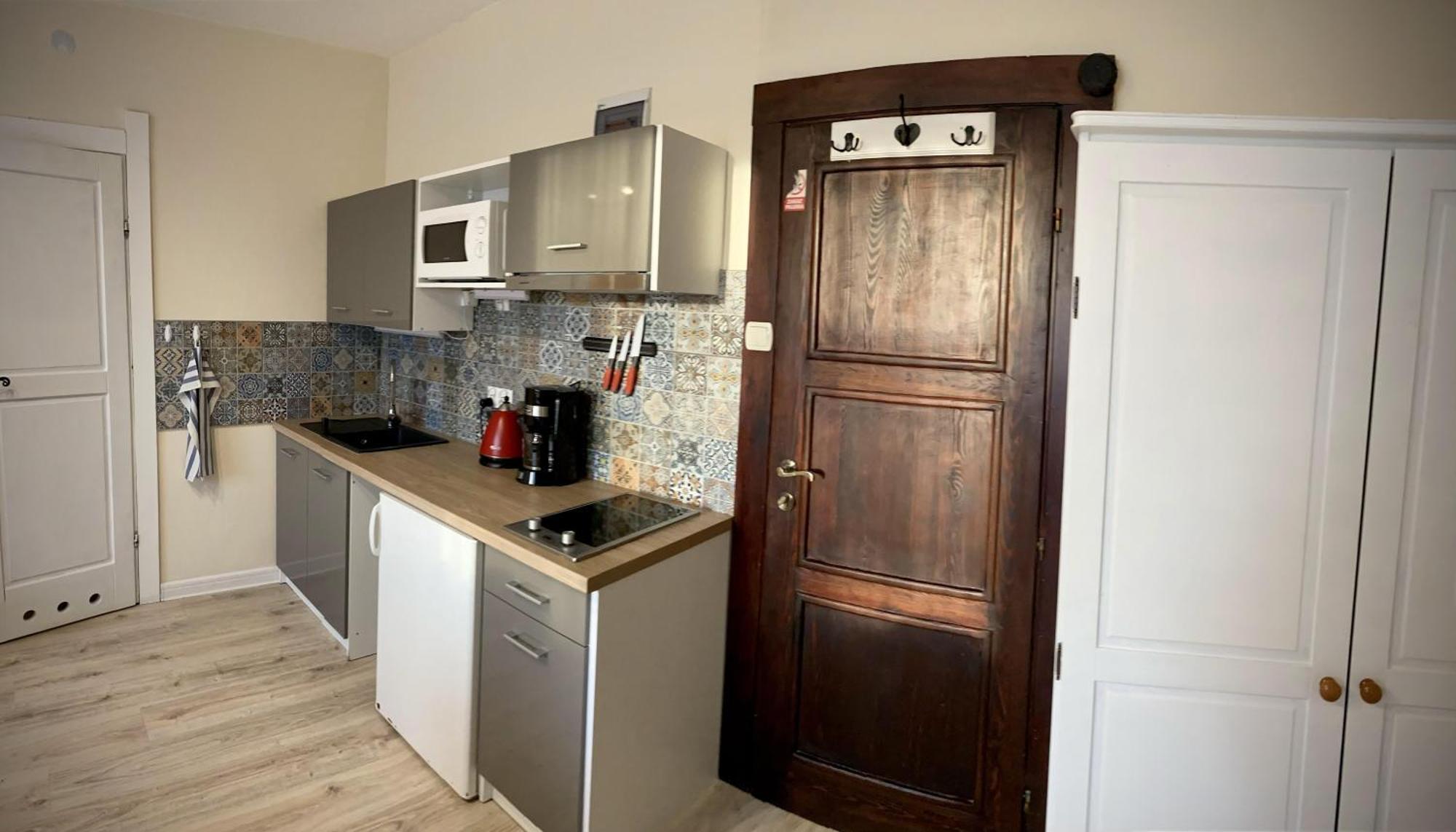 Villa Pod Orzechem W Zaniemyslu מראה חיצוני תמונה