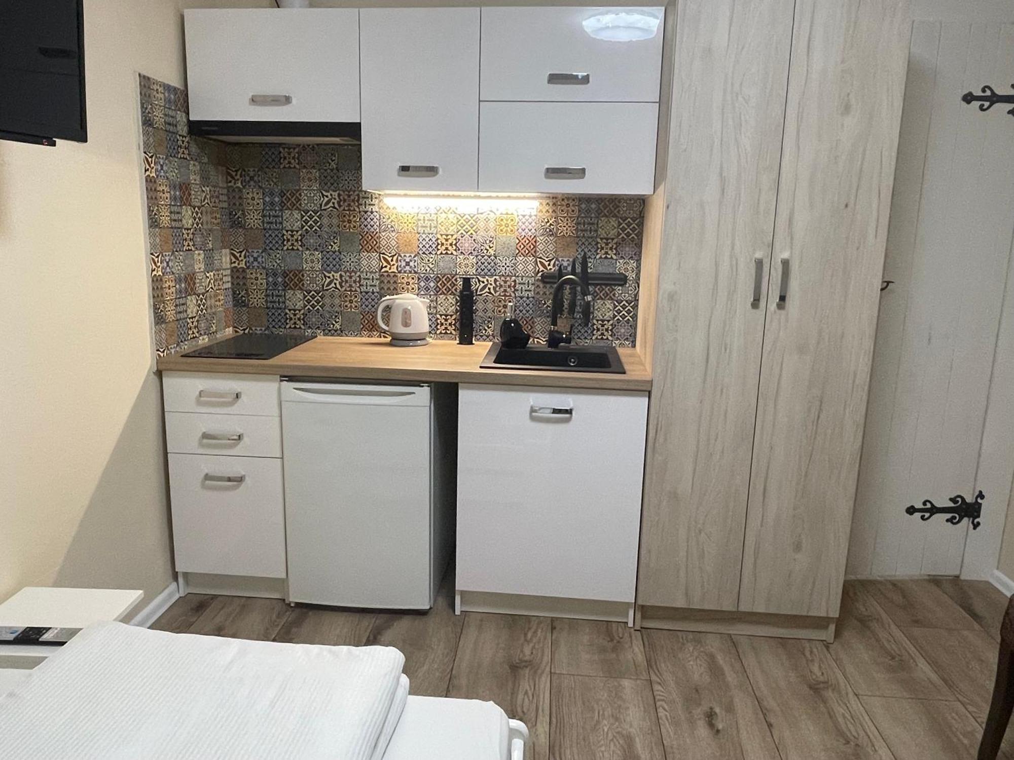 Villa Pod Orzechem W Zaniemyslu מראה חיצוני תמונה