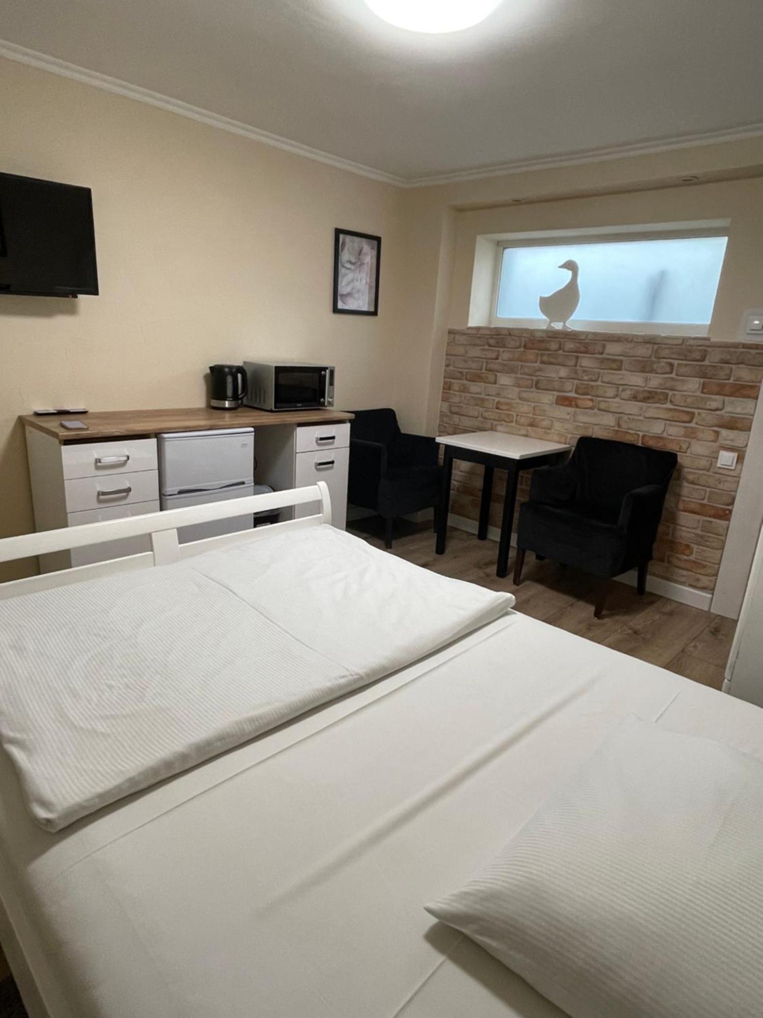 Villa Pod Orzechem W Zaniemyslu מראה חיצוני תמונה